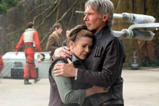 Han_and_Leia_hug_TFA.png